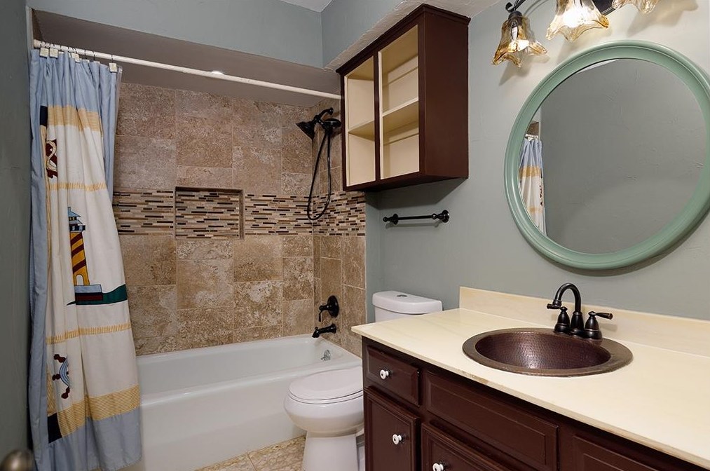 5418 Pebble Spg Dr, Houston TX 77066-2541 exterior