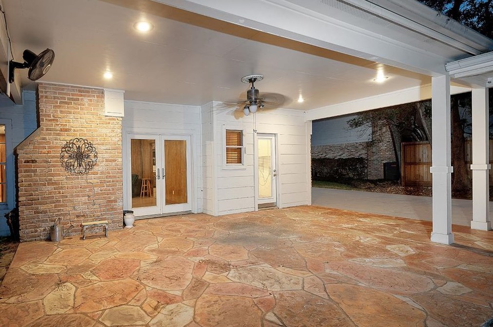 5418 Pebble Spg Dr, Houston TX 77066-2541 exterior