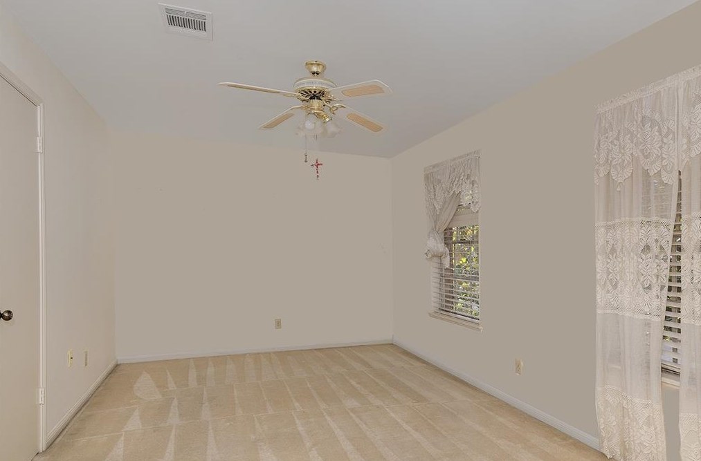 5418 Pebble Spg Dr, Houston TX 77066-2541 exterior