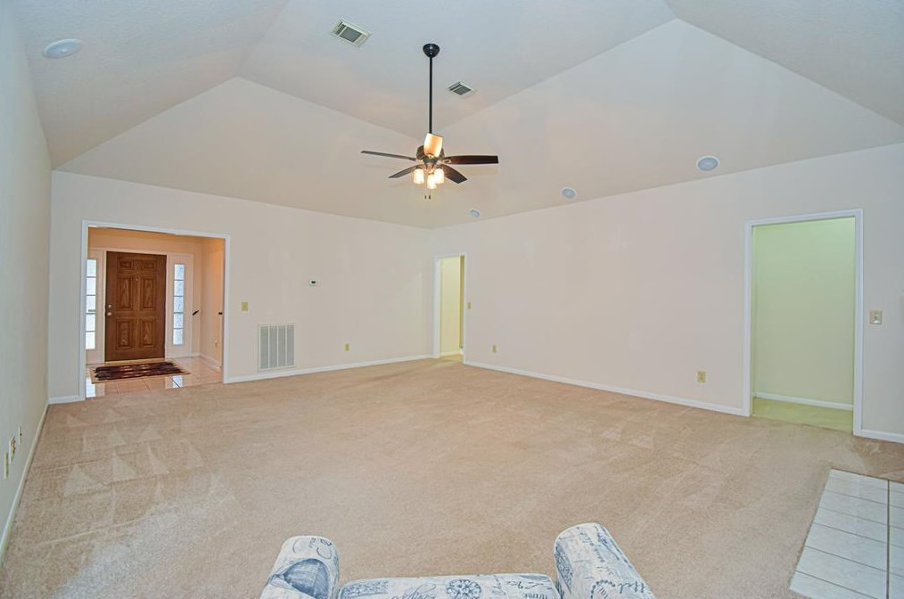 11319 Chestnut Wood Trl, Houston TX  77065-3353 exterior