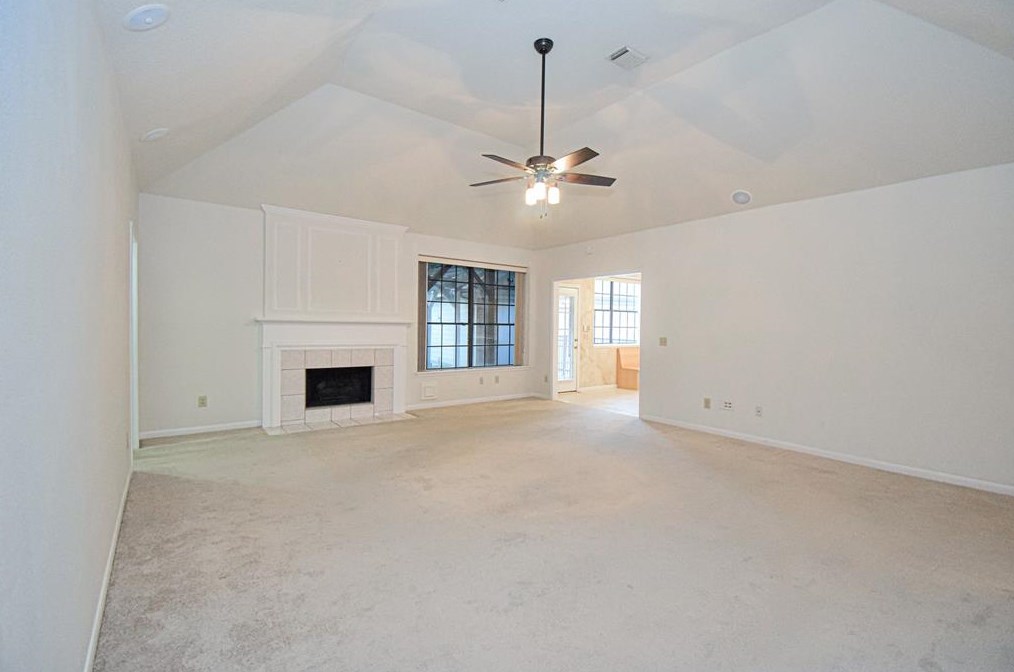 11319 Chestnut Wood Trl, Houston TX  77065-3353 exterior