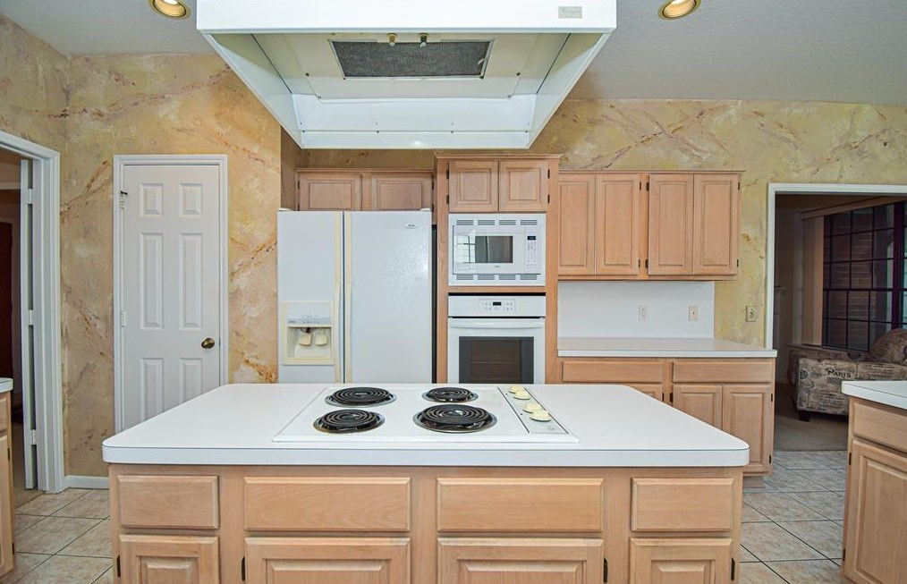 11319 Chestnut Wood Trl, Houston TX  77065-3353 exterior