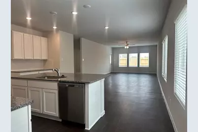 4315 Maple Root Lane, Pinehurst, TX 77362 - Photo 7