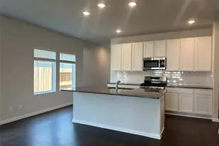 4315 Maple Root Ln, Pinehurst, TX 77362 - Photo 9