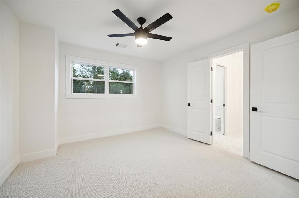 8441 Winningham Ln, Houston TX  77055-6634 exterior