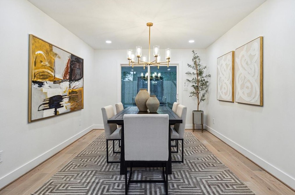 8441 Winningham Ln, Houston TX  77055-6634 exterior