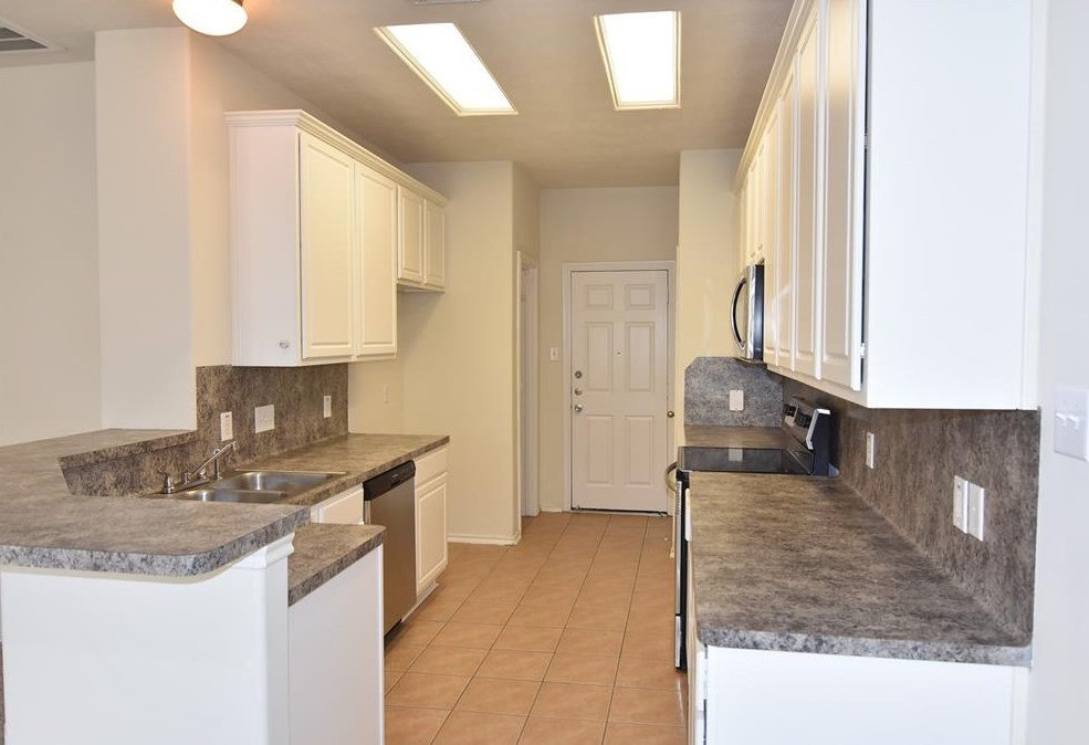 14339 Mooreview Ln, Houston TX  77014-1484 exterior