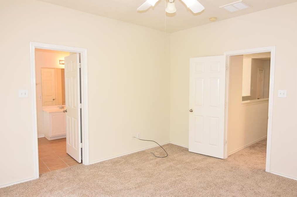 14339 Mooreview Ln, Houston TX  77014-1484 exterior