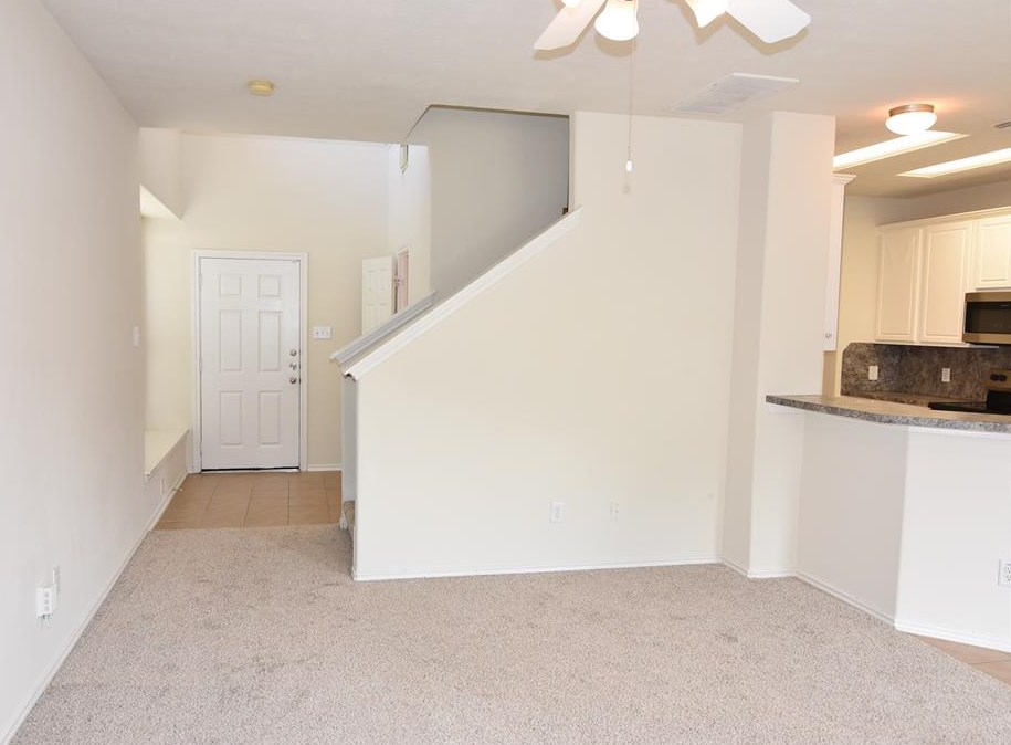 14339 Mooreview Ln, Houston TX  77014-1482 exterior
