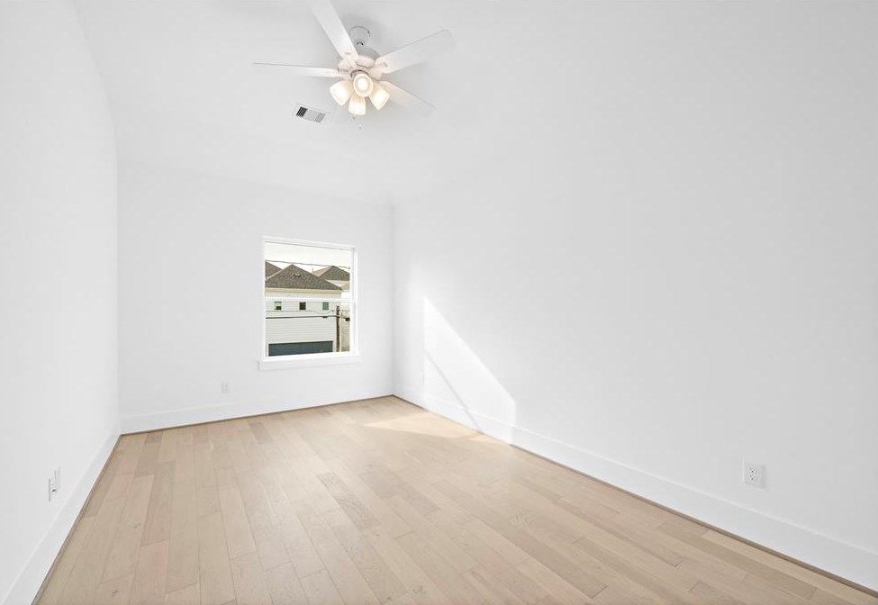 916 Nadine, Houston TX  77009-2443 exterior