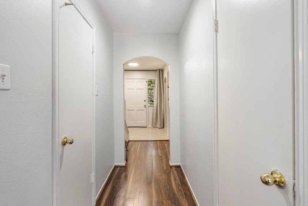 13120 Trail Hollow Dr, Houston TX  77079-3712 exterior