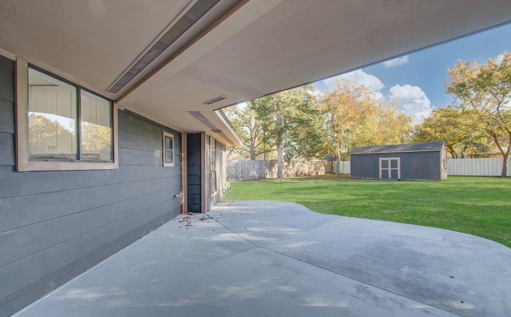 7811 Trentway St, Houston TX  77040-6117 exterior