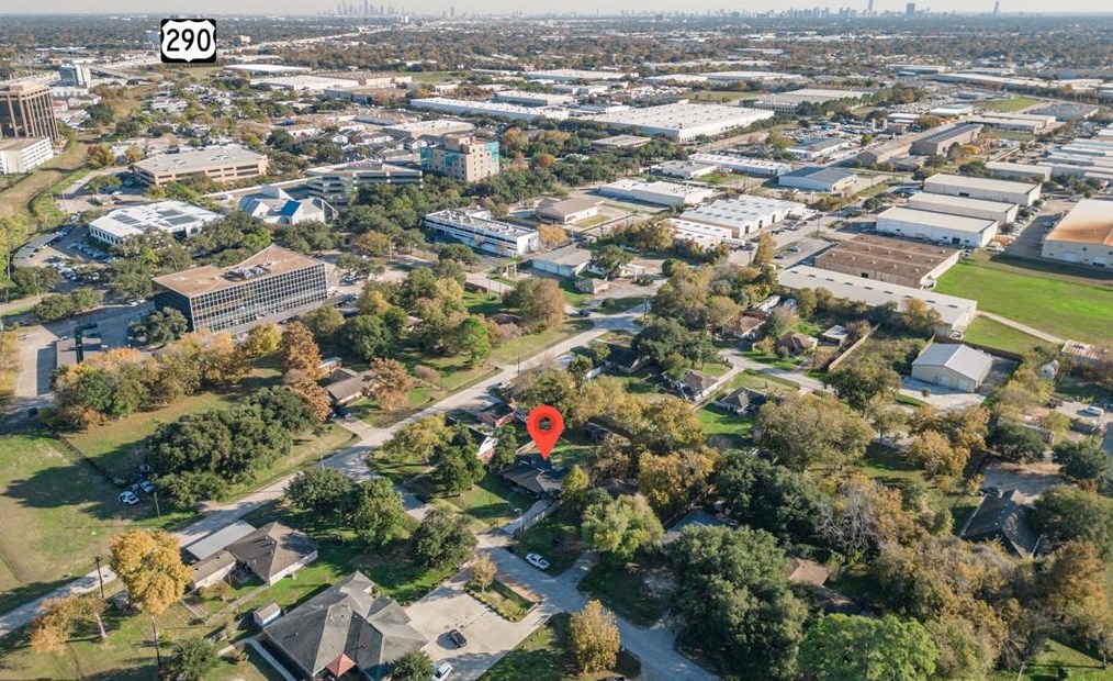 7811 Trentway St, Houston TX  77040-6117 exterior