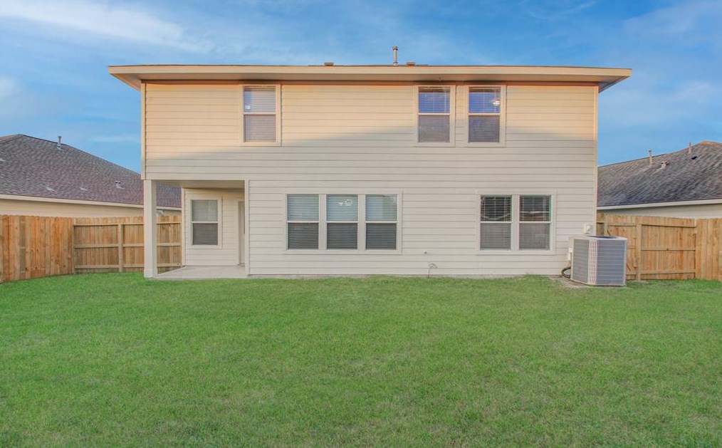 2814 Copeland Ml Ln, Houston TX  77047-2506 exterior