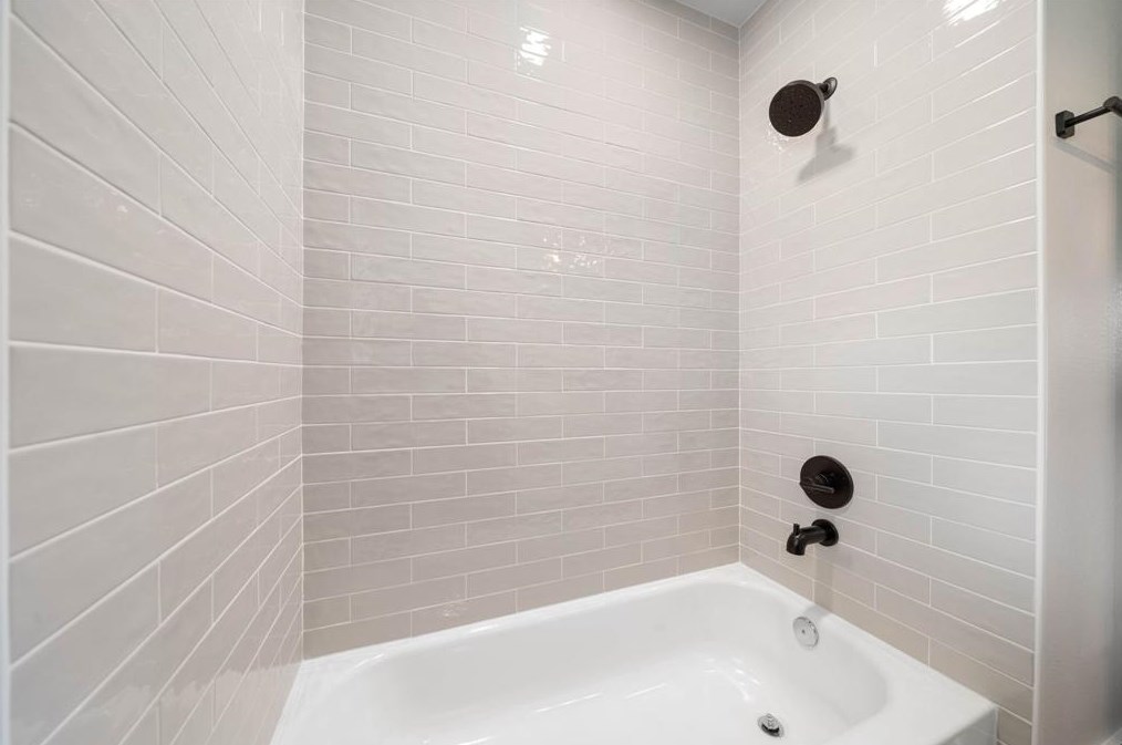 4762 Kinglet St, Houston TX  77035-3025 exterior