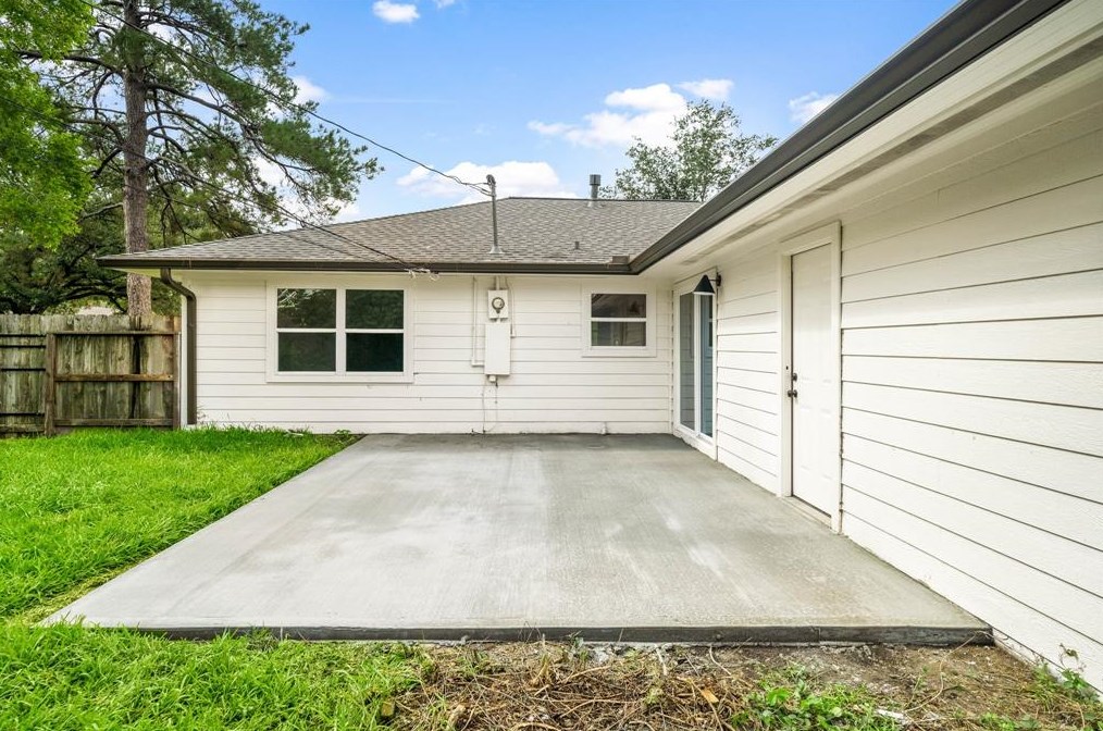 4762 Kinglet St, Houston TX  77035-3025 exterior