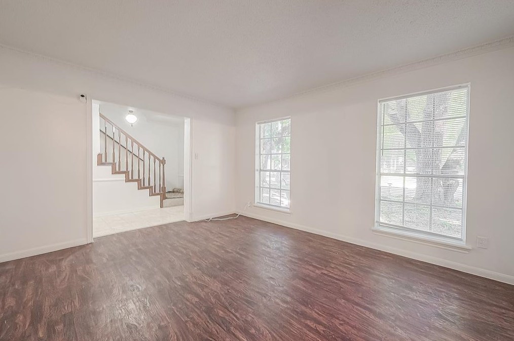 5106 Theall Rd, Houston TX  77066-2314 exterior