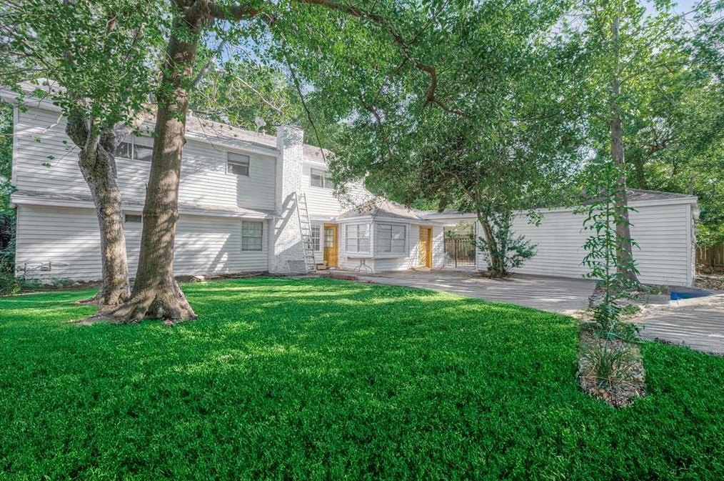 5106 Theall Rd, Houston TX  77066-2314 exterior