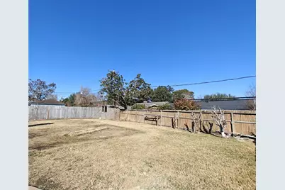 8818 Roos Road, Houston, TX 77036 - Photo 23