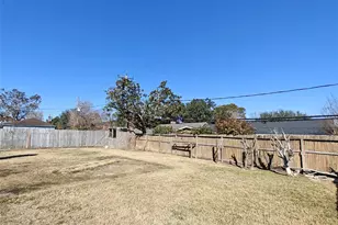 8818 Roos Rd, Houston, TX 77036 - Photo 23