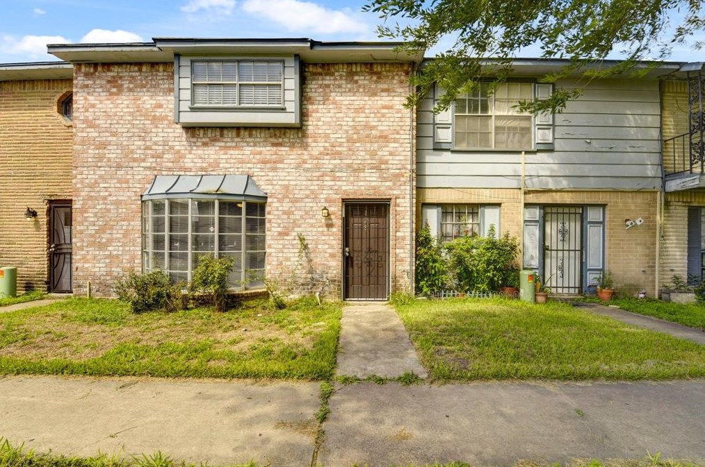 128 Goodson Dr, Houston TX  77060-4319 exterior