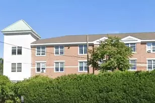 42 Vernon St, Worcester, MA 01610 - Photo 3