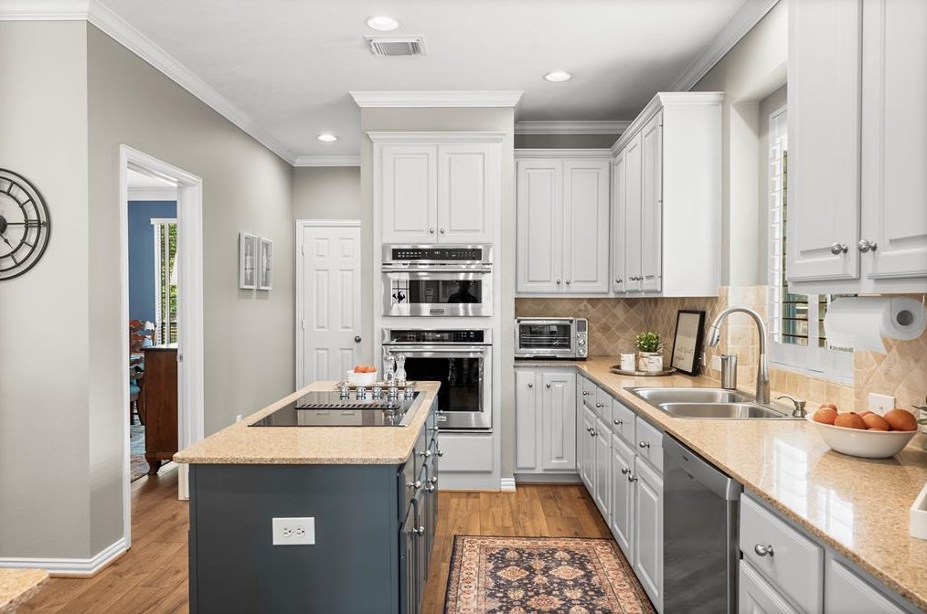 59 Dulcet Holw Cir, Spring TX 77382-1754 exterior