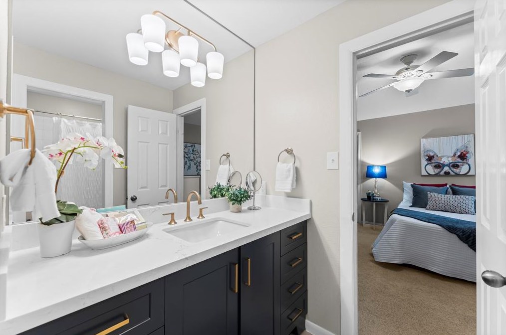 59 Dulcet Holw Cir, Spring TX 77382-1754 exterior