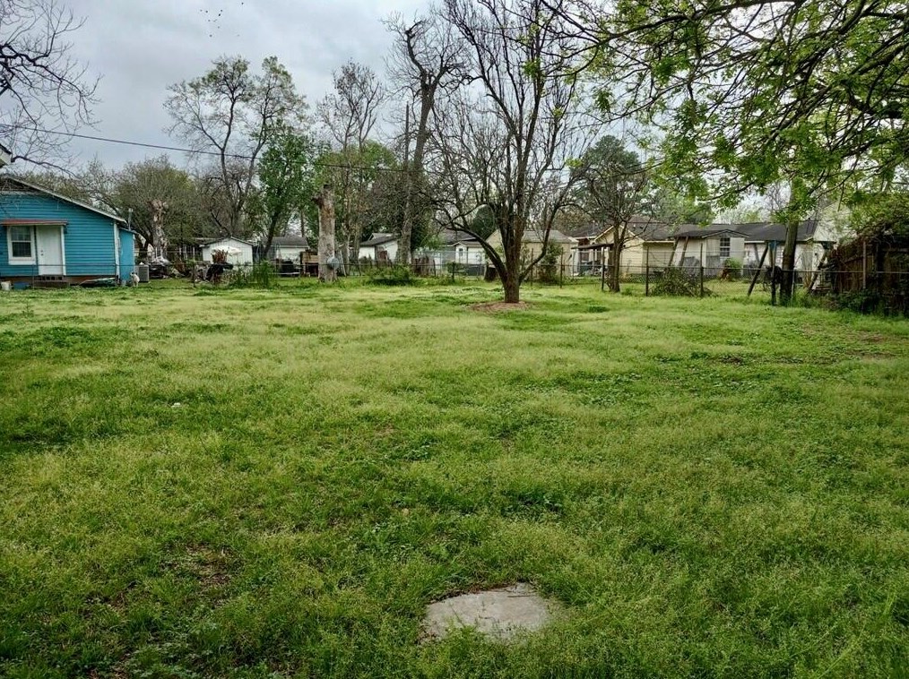 810 Mayford, Houston TX  77076-2840 exterior
