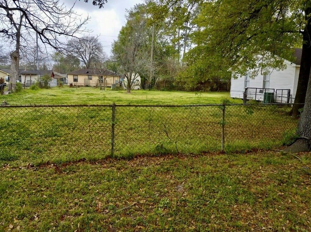 810 Mayford, Houston TX  77076-2840 exterior