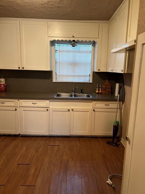 5313 Carmen St, Houston TX  77033-3205 exterior