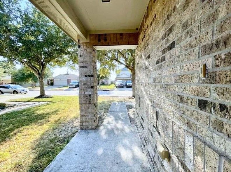 14111 Concord Meadow Ln, Houston TX  77047-2519 exterior
