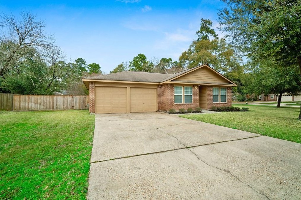 12 Starrush Ct, Spring TX  77380-2713 exterior