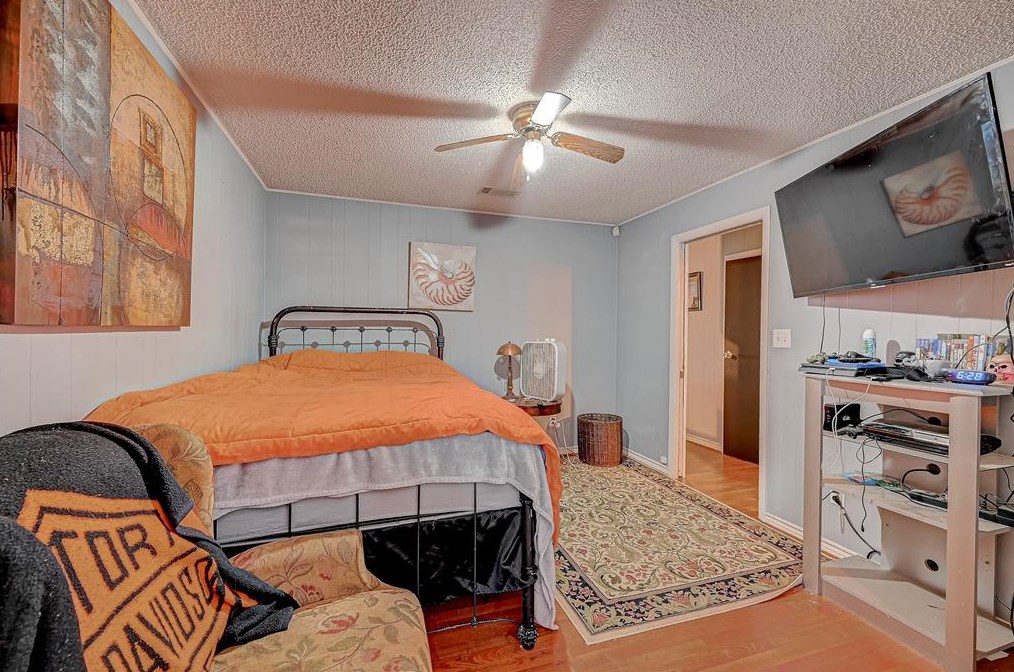 2021 Tupperlake Ln, Bay City TX  77414-7722 exterior