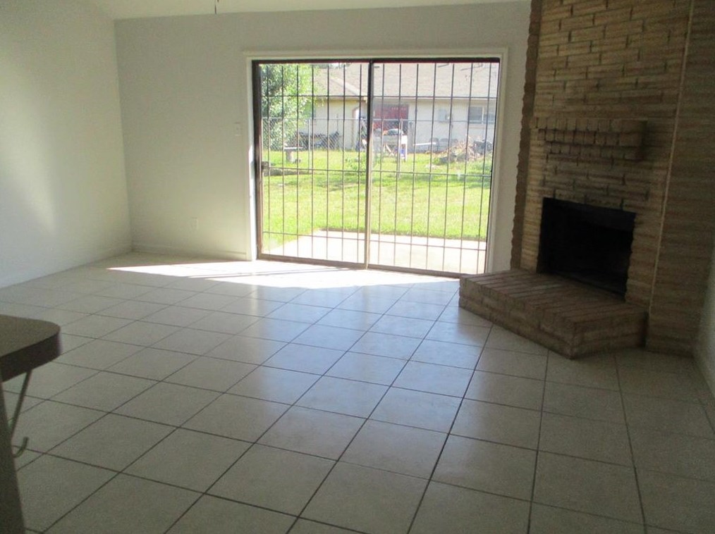 3902 Toyah Ave, Houston TX  77039-2241 exterior