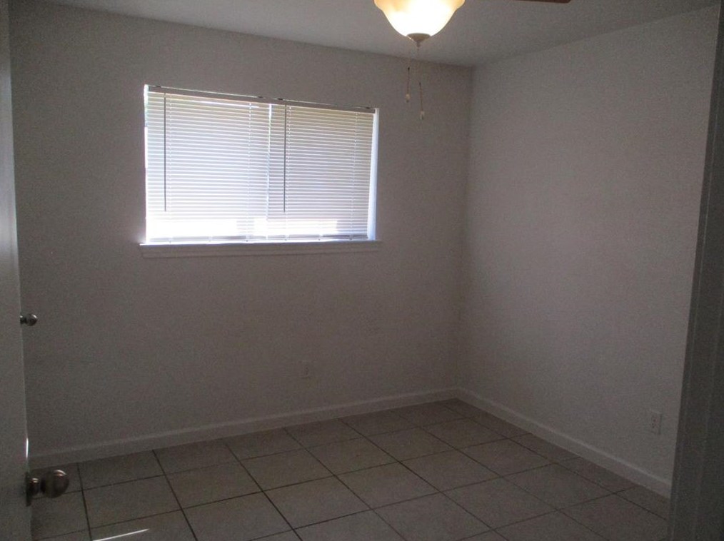 3902 Toyah Ave, Houston TX  77039-2241 exterior