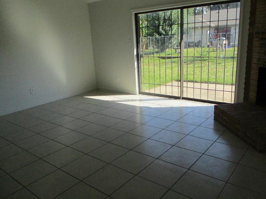 3902 Toyah Ave, Houston TX  77039-2241 exterior