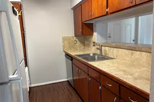 2822 S Bartell Dr, Houston, TX 77054 - Photo 7