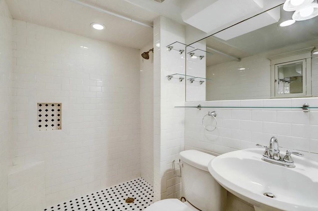 308 Drew St, Houston TX  77004-3354 exterior