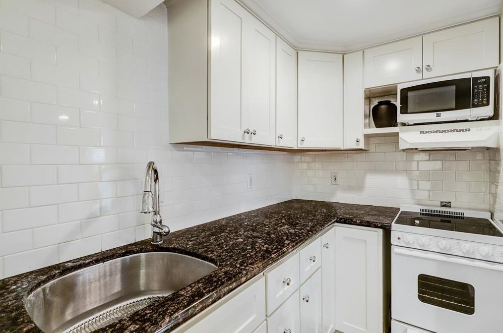 308 Drew St, Houston TX  77004-3354 exterior