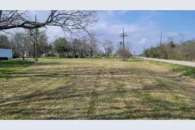 624 W 5th Street, Port Arthur, TX 77640 - Photo 1