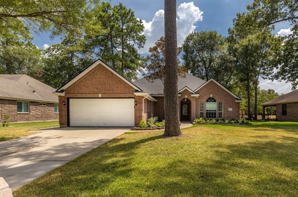 1935 Chart Dr, Crosby TX  77532-4934 exterior