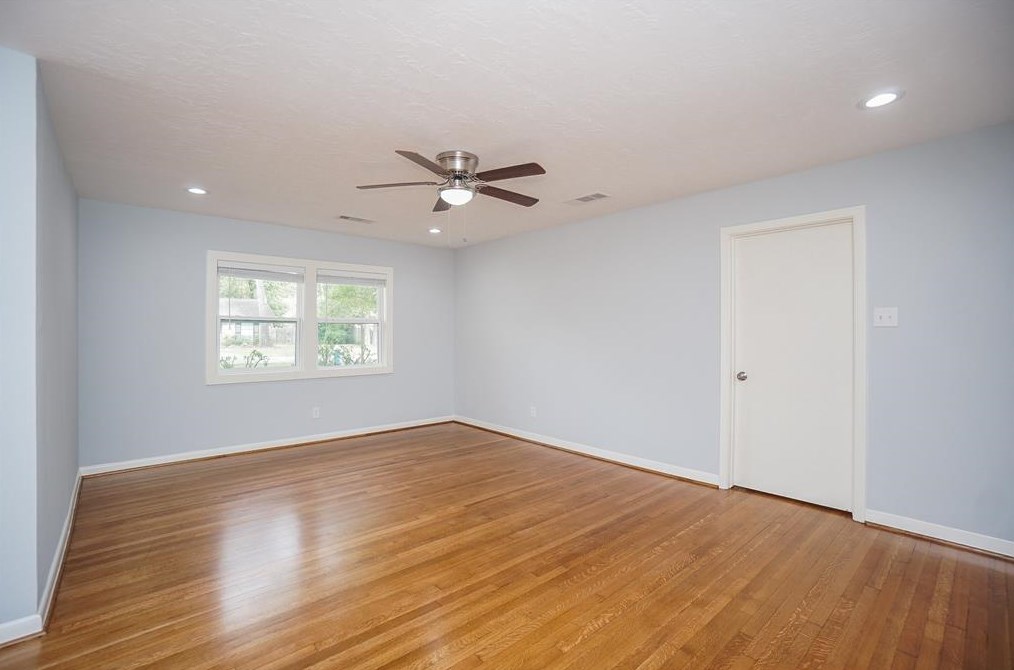 9925 Briarwild Ln, Houston TX  77080-7603 exterior