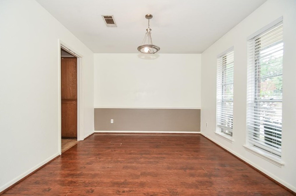 7251 Stonegate Dr, Houston TX  77024-2703 exterior