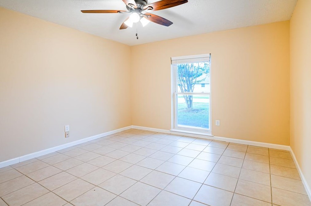 11610 Ensbrook Dr, Houston TX  77099-4705 exterior