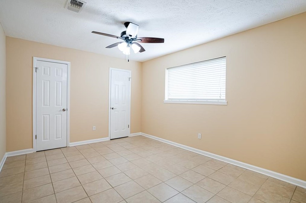 11610 Ensbrook Dr, Houston TX  77099-4705 exterior