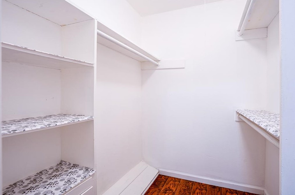 11610 Ensbrook Dr, Houston TX  77099-4705 exterior