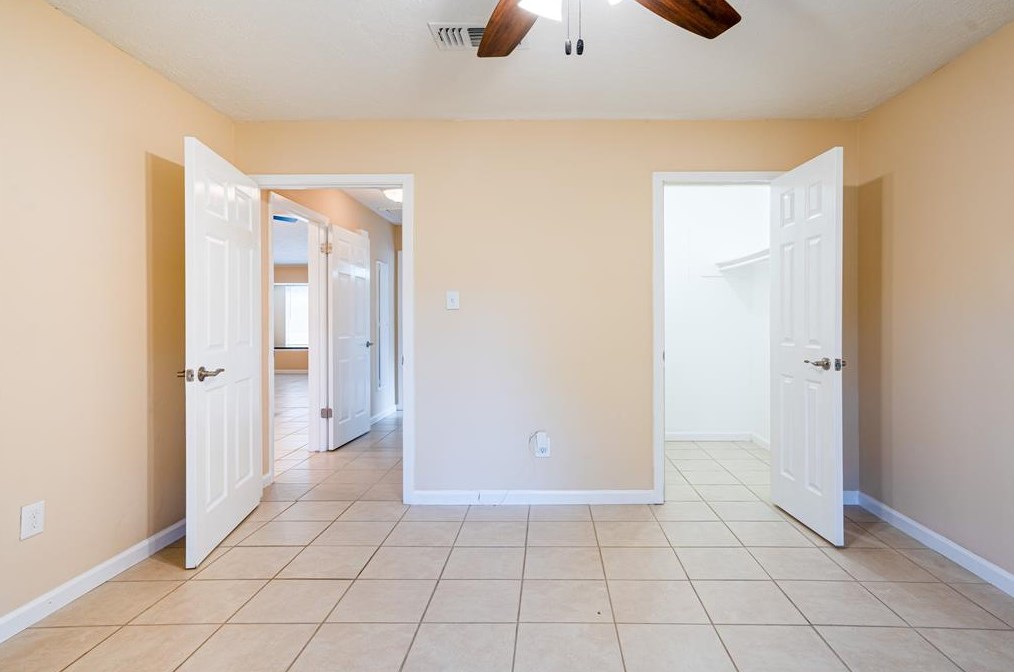 11610 Ensbrook Dr, Houston TX  77099-4705 exterior