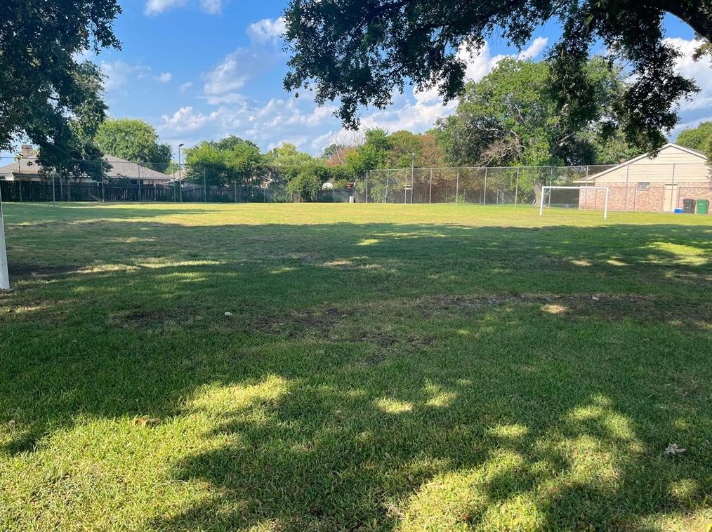 11610 Ensbrook Dr, Houston TX  77099-4705 exterior