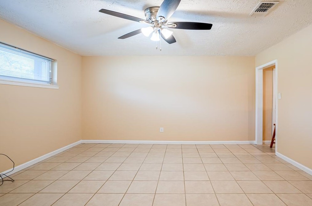 11610 Ensbrook Dr, Houston TX  77099-4705 exterior